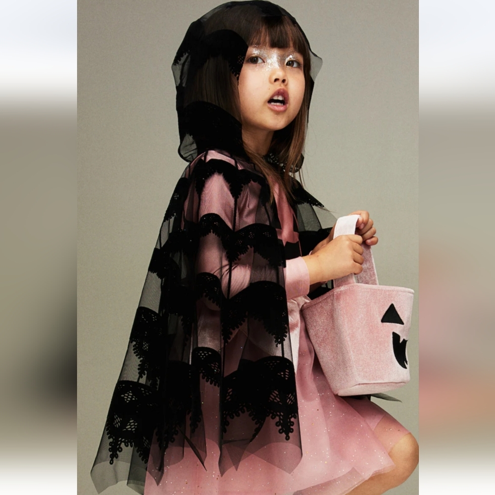ISO H&M Halloween cape hood bebe girls kids